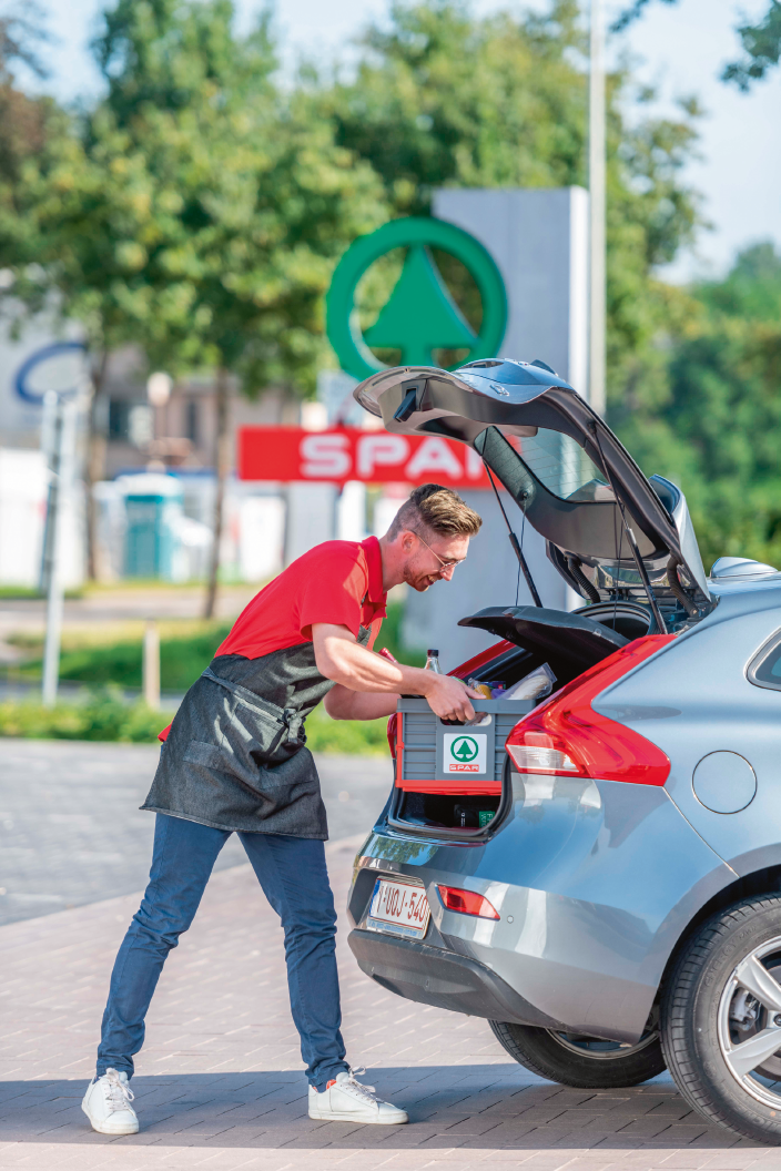 ONDERWERP: Spar online DATUM : 20/09/2021 PLAATS : Helchteren  © Rudi Van Beek